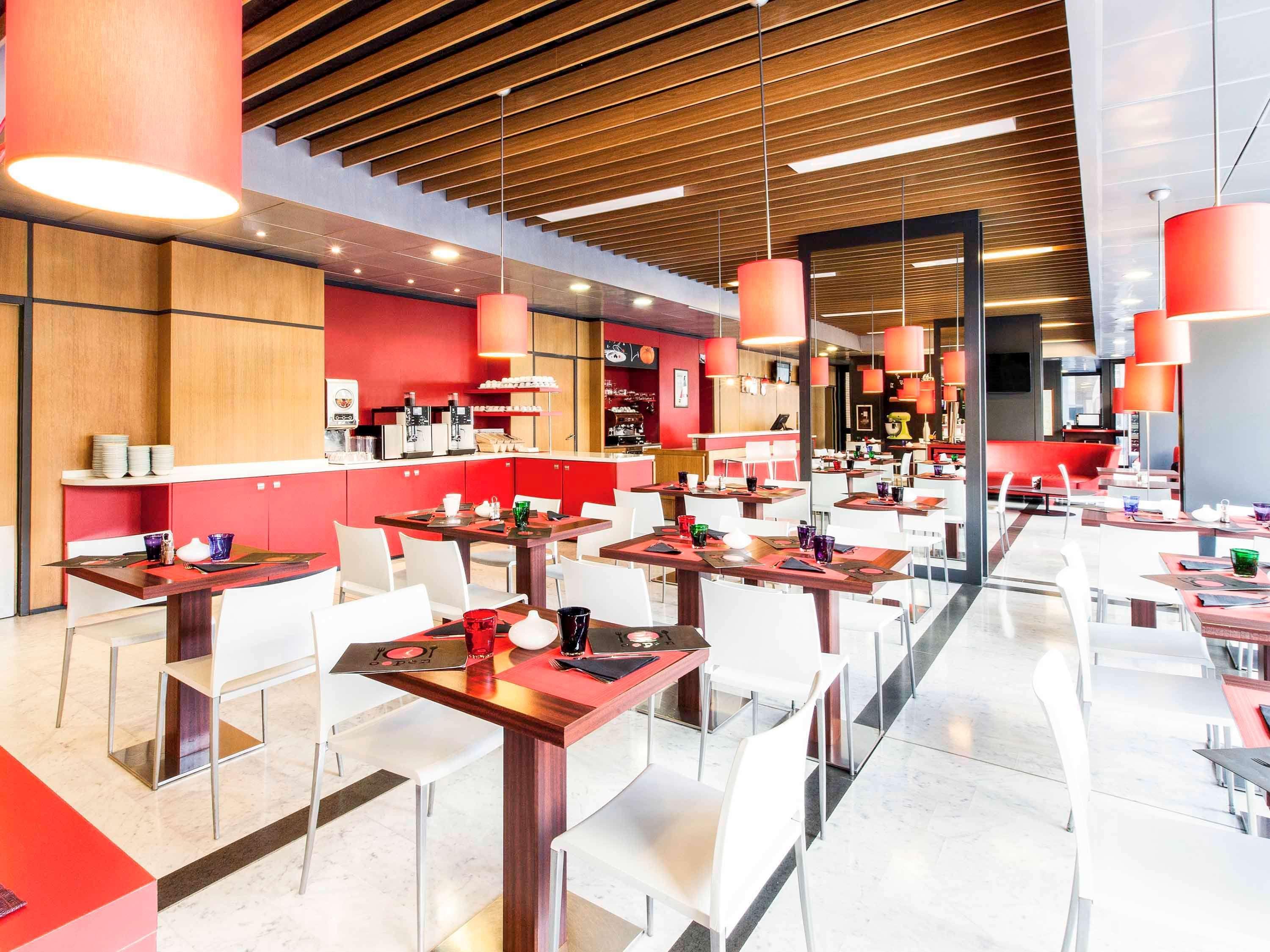 Hotel Ibis Roma Fiera Zewnętrze zdjęcie