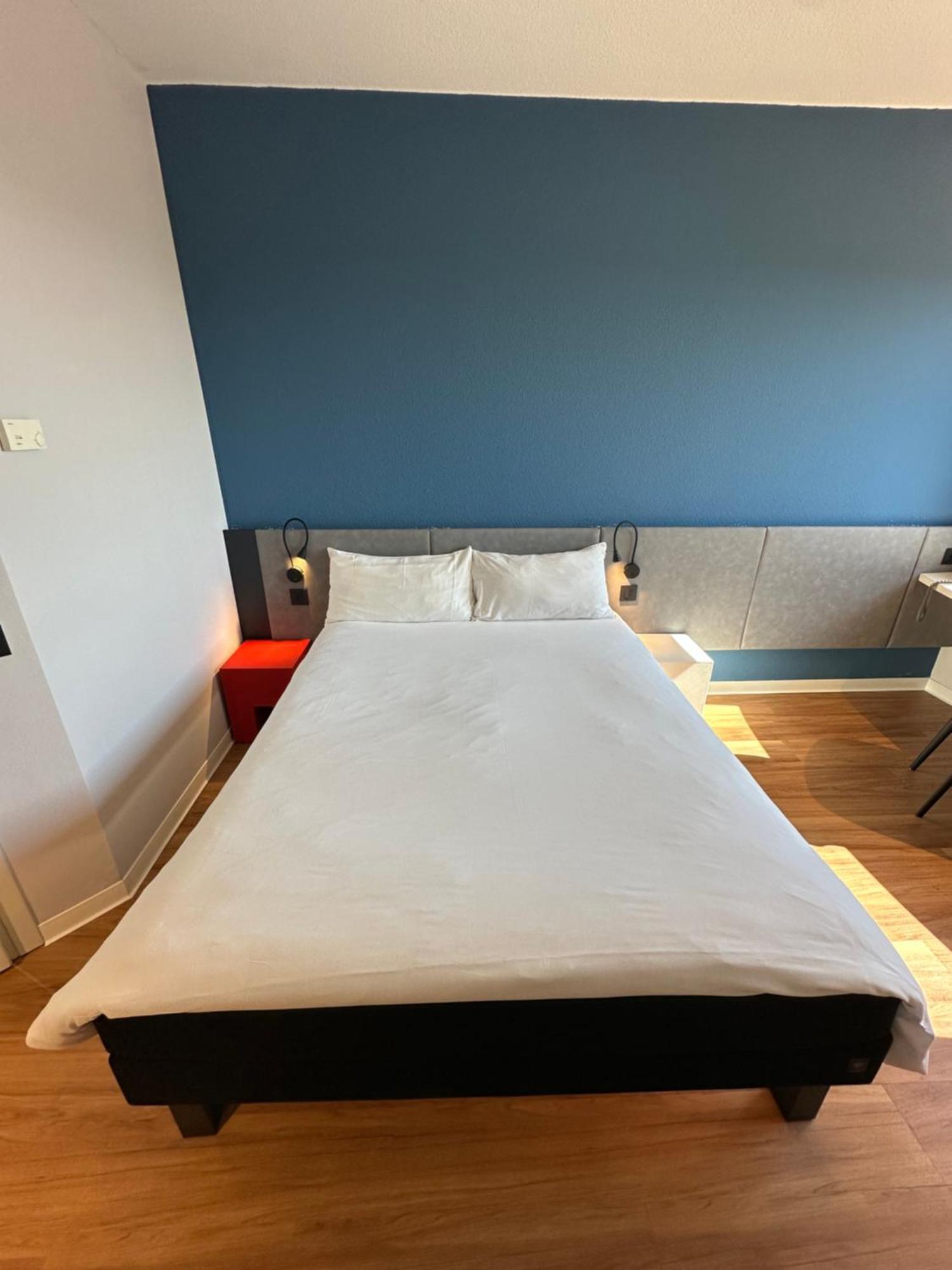 Hotel Ibis Roma Fiera Zewnętrze zdjęcie