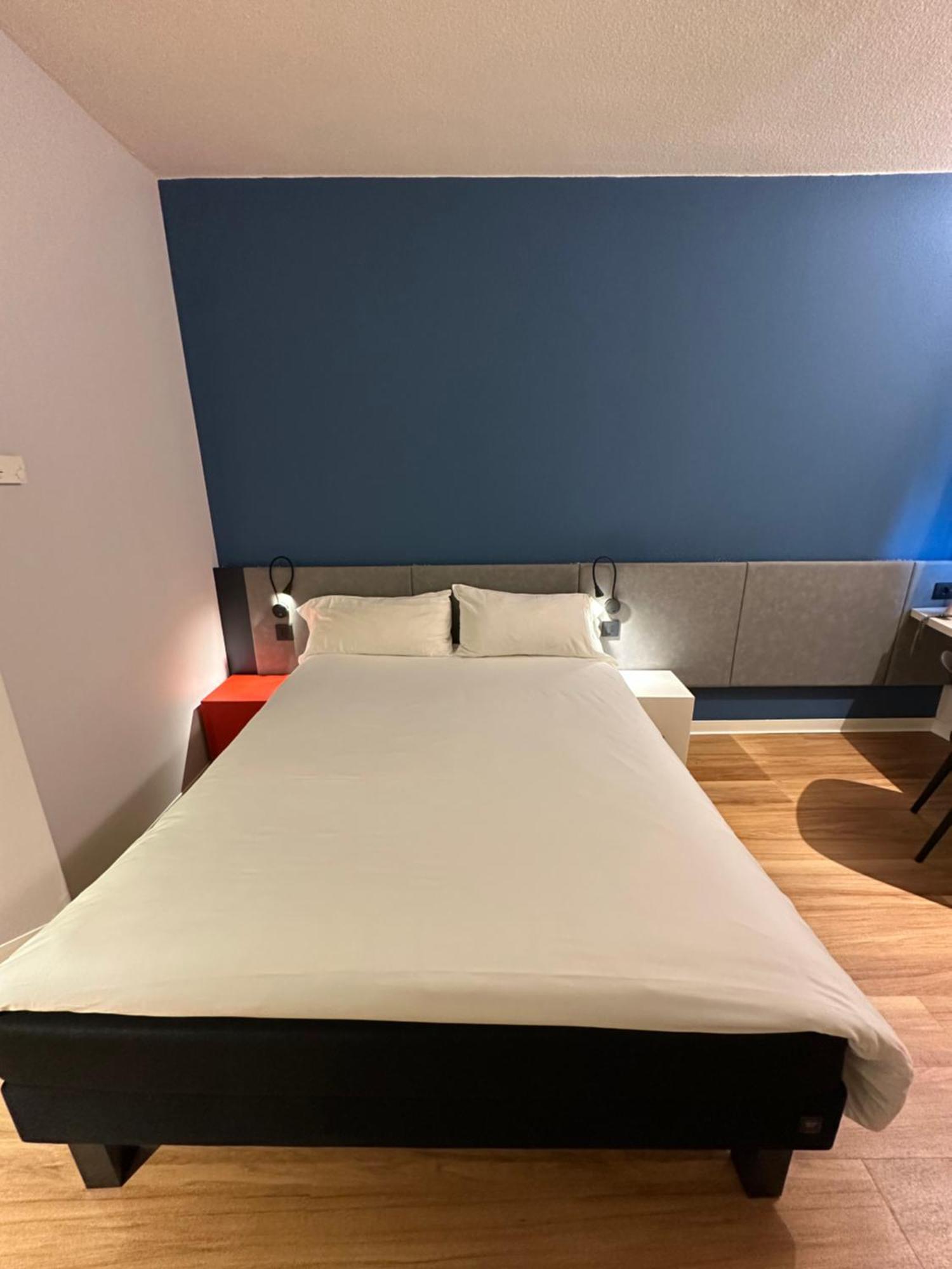 Hotel Ibis Roma Fiera Zewnętrze zdjęcie